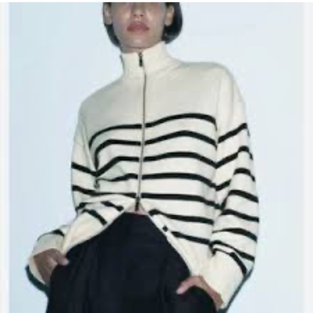 Zara Black and Cream Striped Zippered Cardigan Sweater Size Medium